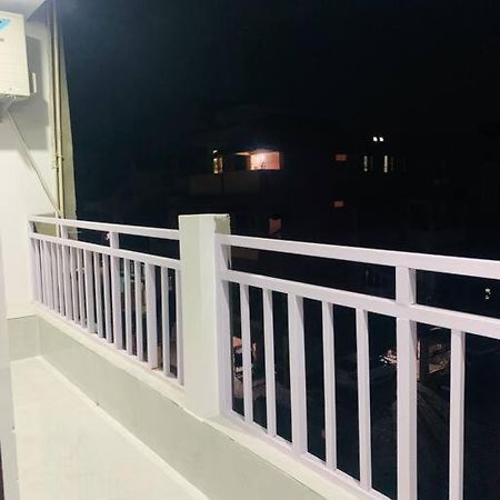 Apartamento White Orchid, Unique & Stylish, Executive 2Bhk. Guwahati Exterior foto