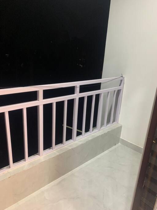 Apartamento White Orchid, Unique & Stylish, Executive 2Bhk. Guwahati Exterior foto