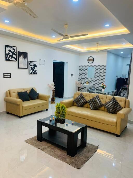 Apartamento White Orchid, Unique & Stylish, Executive 2Bhk. Guwahati Exterior foto